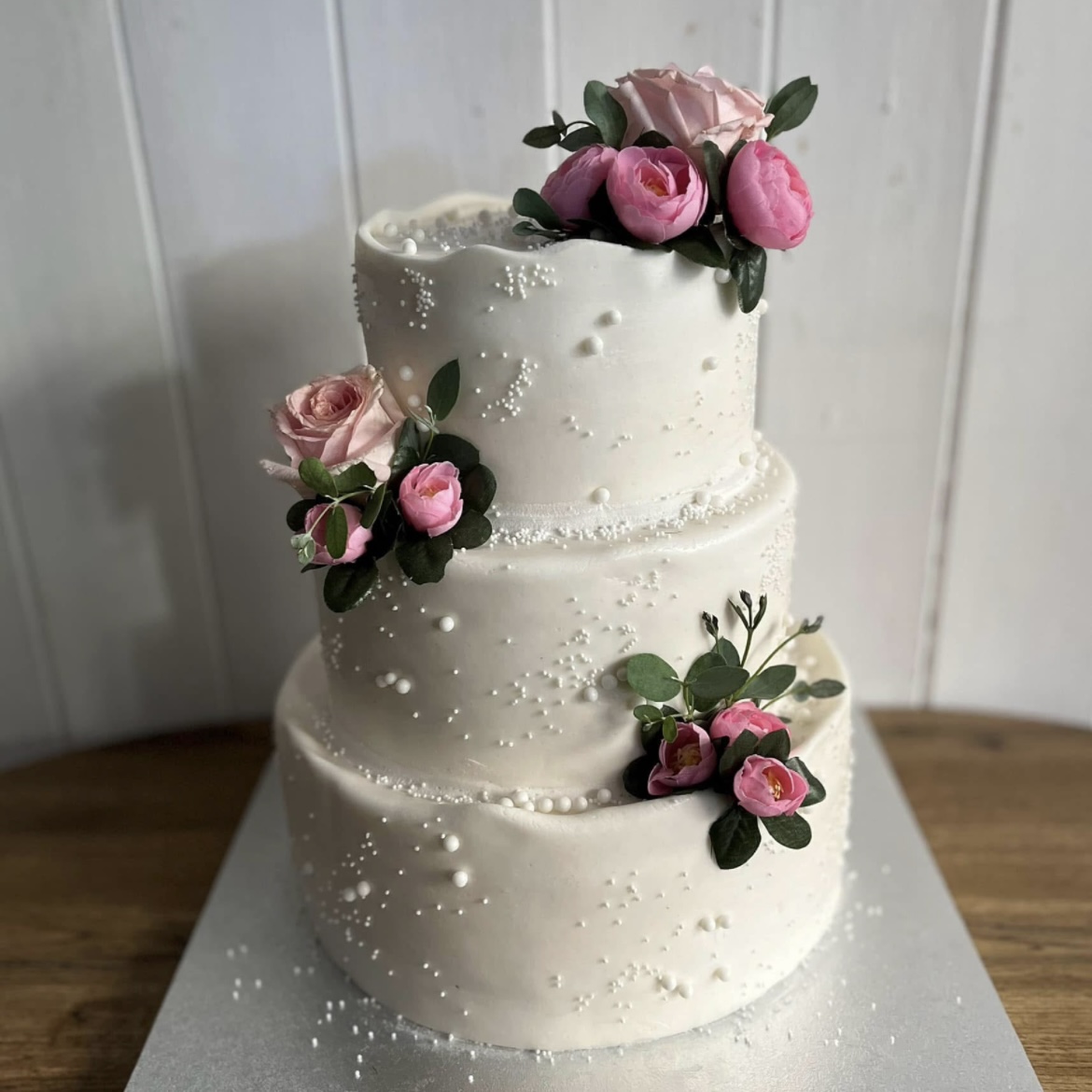 Vegán esküvői torta dizájn